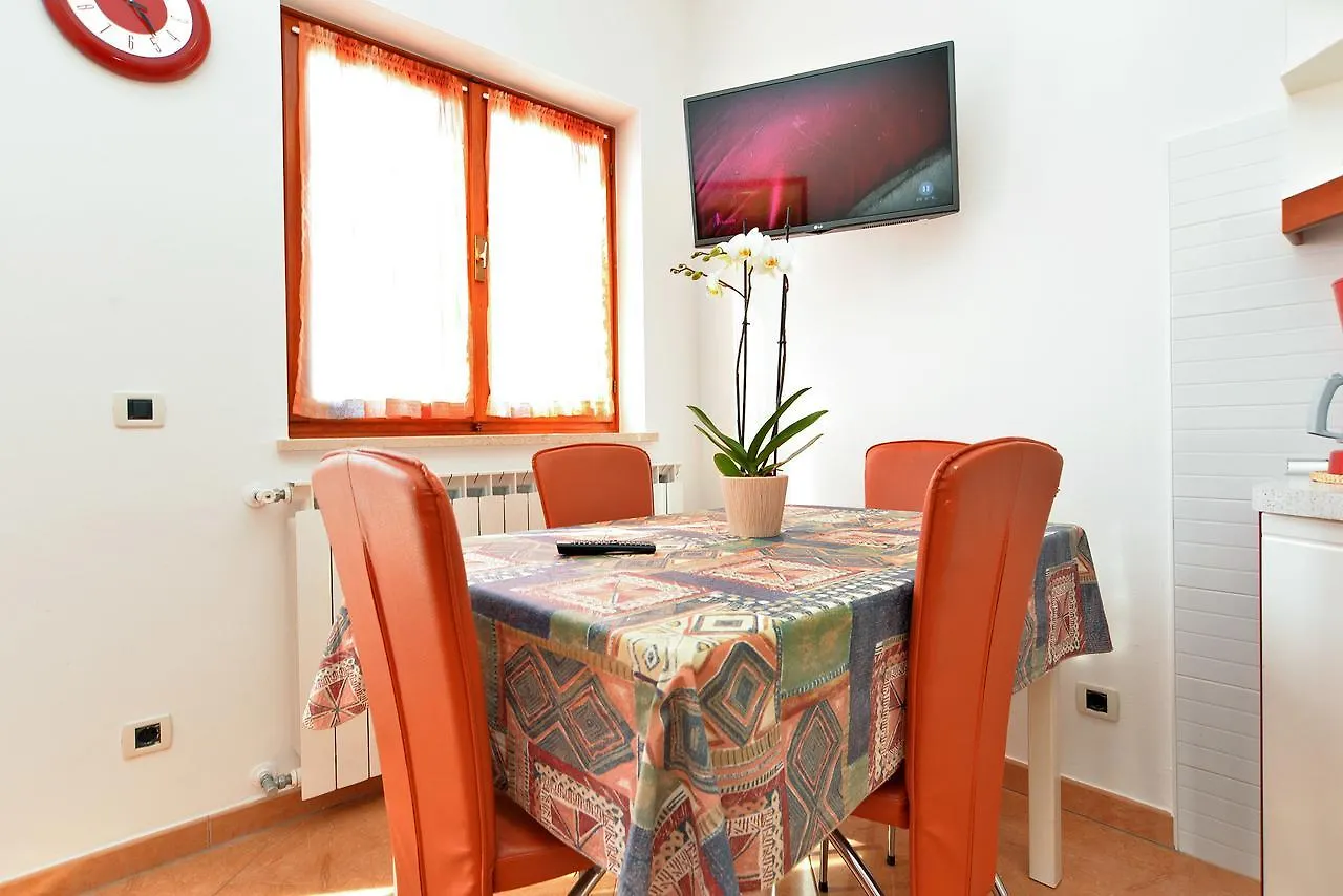Apartment Ljiljana 1553 Novigrad Istria