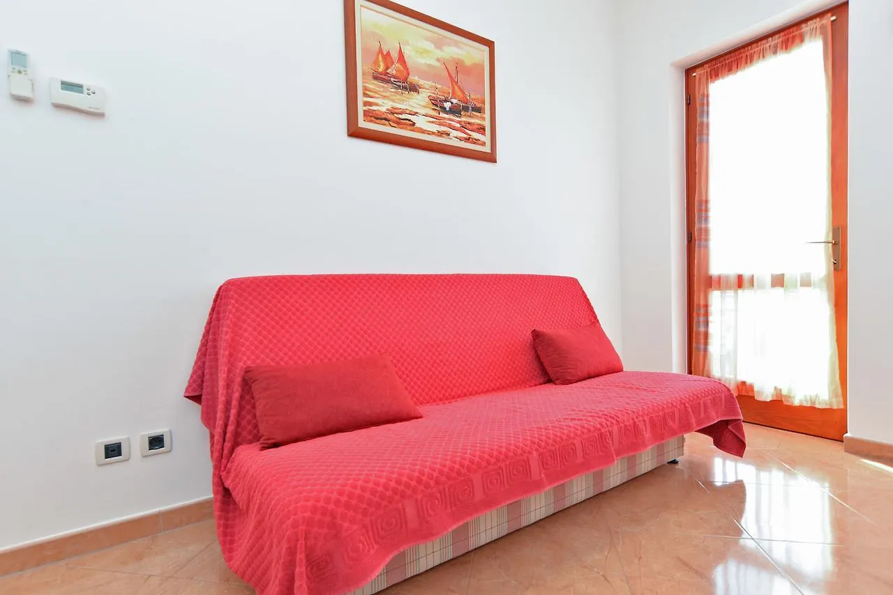 Apartment Ljiljana 1553 Novigrad Istria 0*,