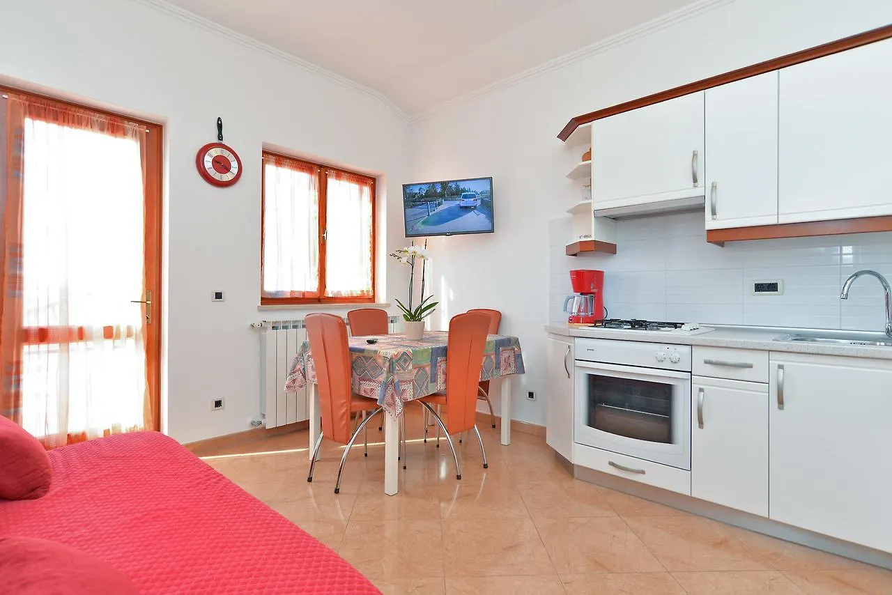 Apartment Ljiljana 1553 Novigrad Istria