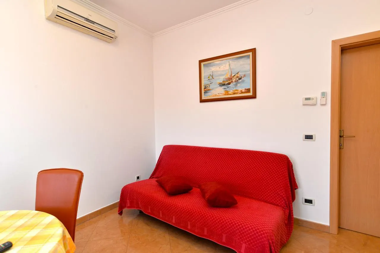 Apartment Ljiljana 1553 Novigrad Istria